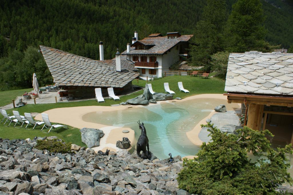 Eco Wellness Hotel Notre Maison Cogne Exterior photo
